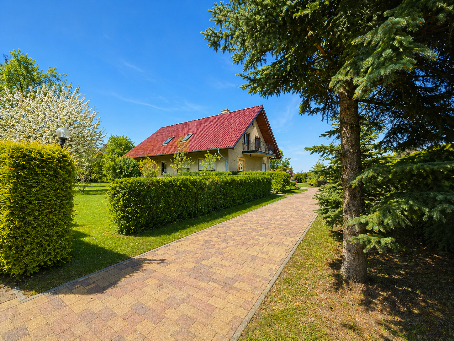 Immobilienangebot - Karwe - Alle - Zwischen Natur und Kreativität: EFH mit Atelier/Werkstatt und Bootssteg