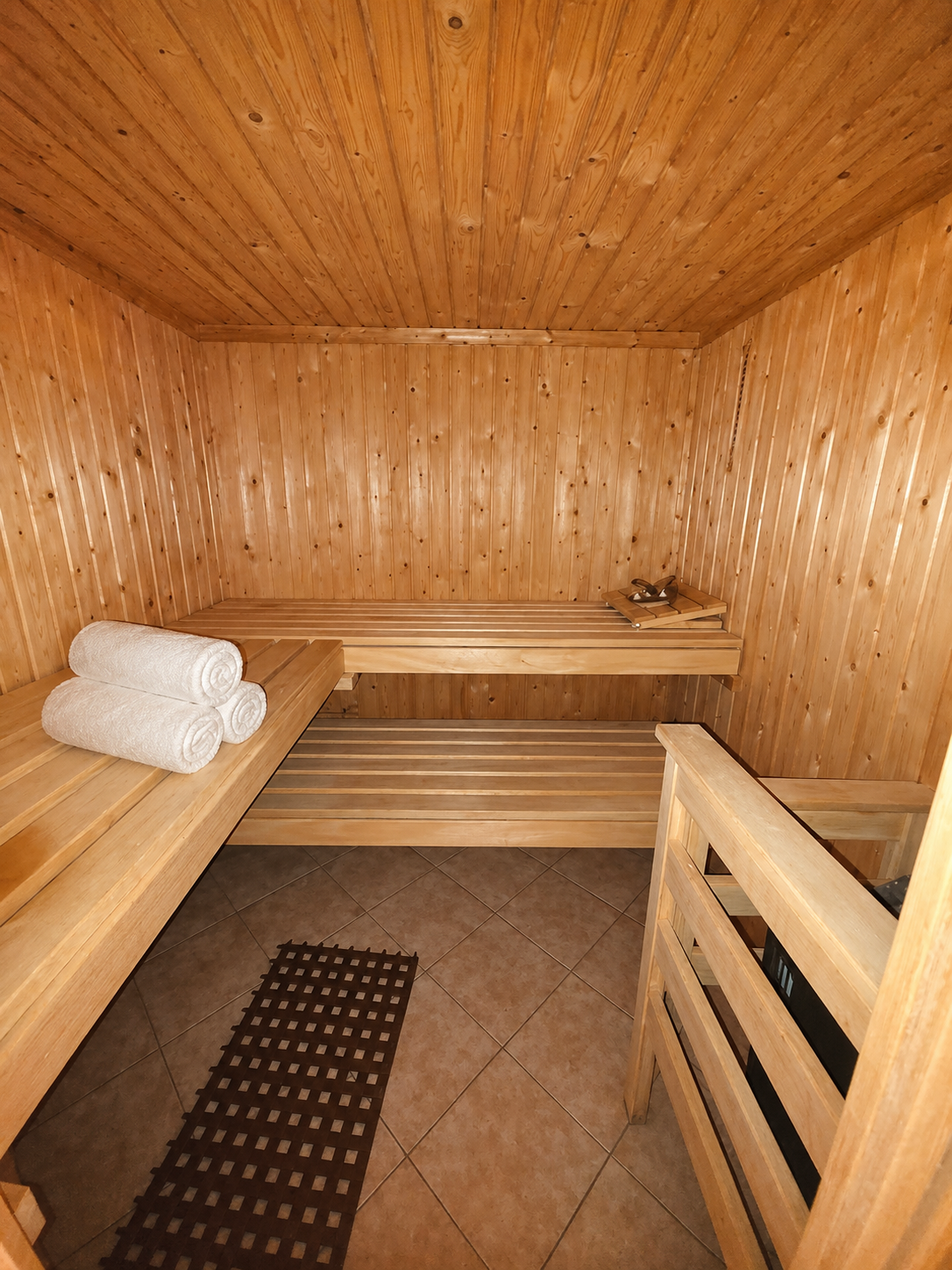 Immobilienangebot - Karwe - Alle - Zwischen Natur und Kreativität: EFH mit Atelier/Werkstatt und Bootssteg