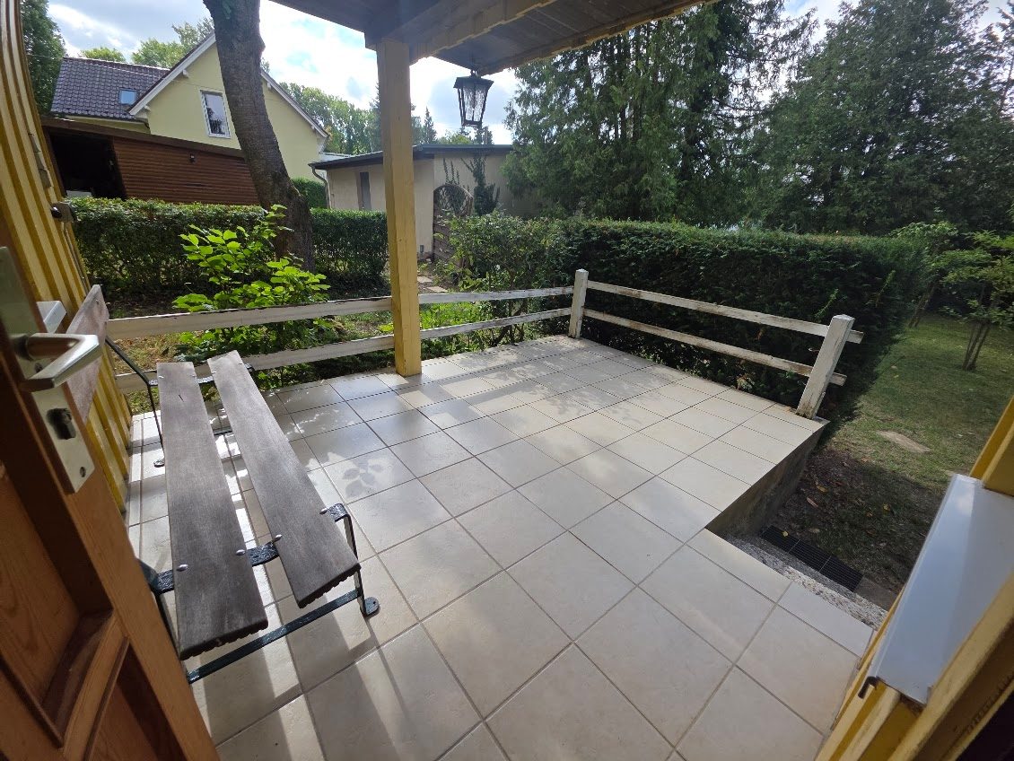 Immobilienangebot - Neuruppin - Alle - Fast erste Reihe zum See: Zwei Datschen mit Bootshaus und Steg