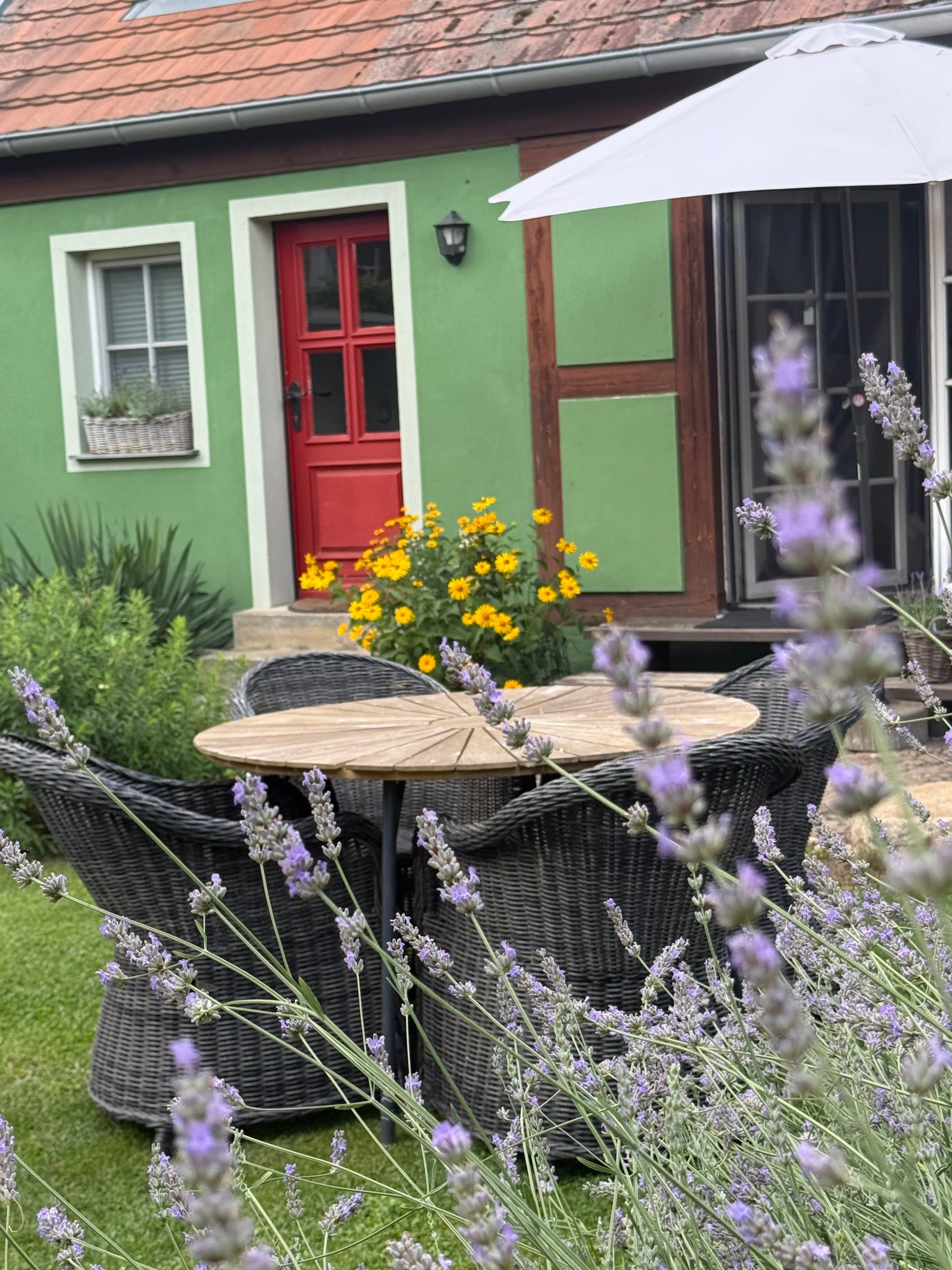 Immobilienangebot - Wustrau - Alle - Verstecktes Kleinod mit Vorderhaus, ausgebauter Remise und großem Garten