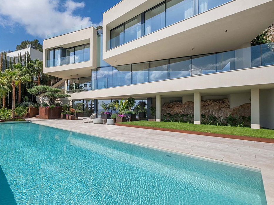 Immobilienangebot - Mallorca (Son Vida)  - Alle - Exklusive Neubauvilla mit Gästeapartment, Wellnessbereich und Meerblick in Son Vida