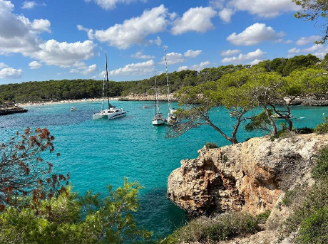 Immobilienangebot - Mallorca (Portocolom) - Alle - Exklusive Finca mit Gastronomielizenz – Raum für Visionen und außergewöhnliche Nutzungskonzepte