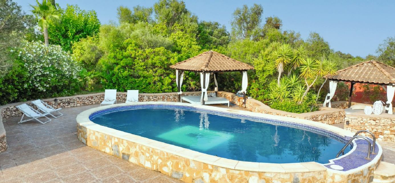 Immobilienangebot - Mallorca (Portocolom) - Alle - Exklusive Finca mit Gastronomielizenz – Raum für Visionen und außergewöhnliche Nutzungskonzepte