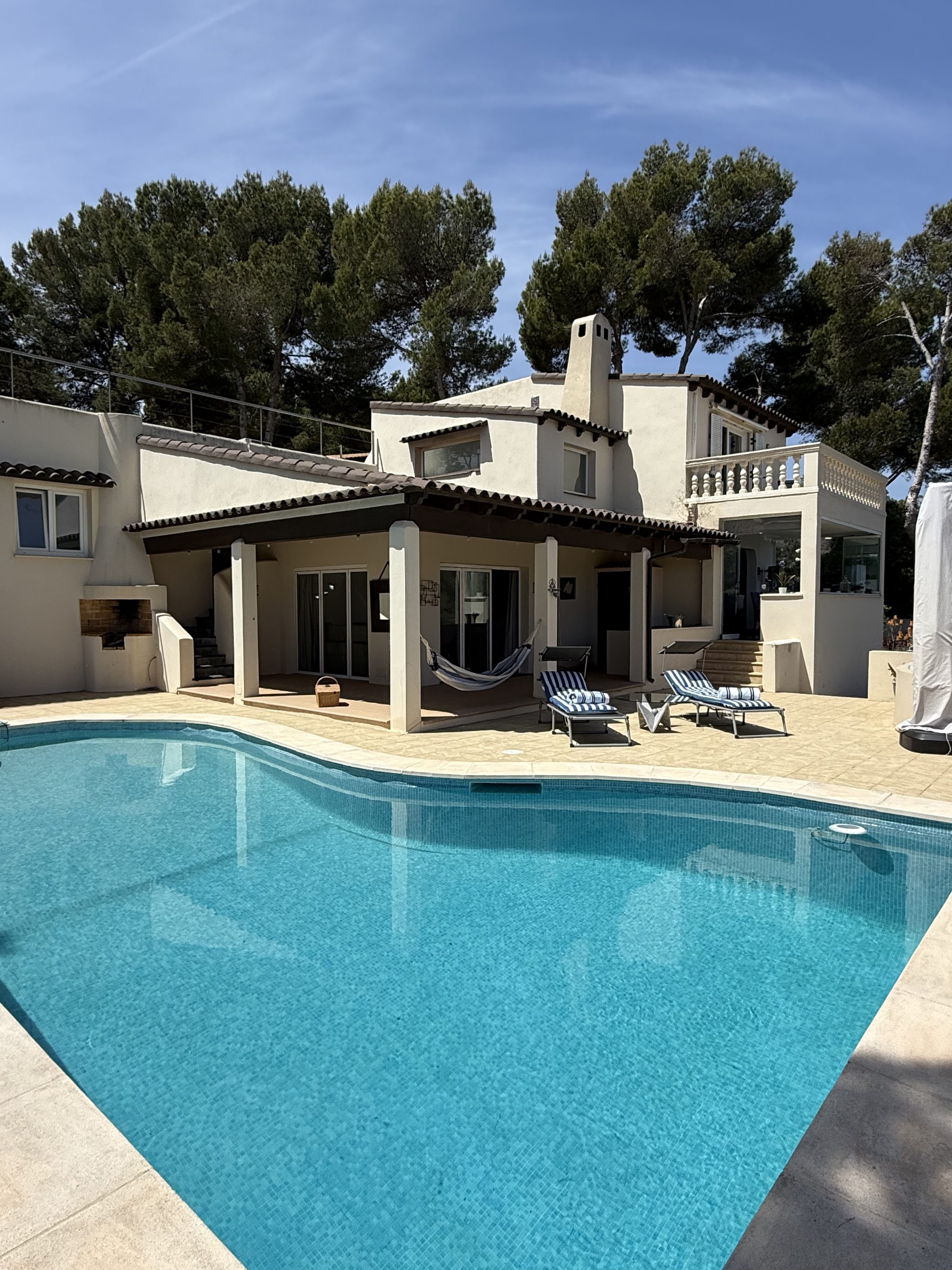 Immobilienangebot - Mallorca (Sol de Mallorca) - Alle - Freistehende Villa mit Erweiterungspotenzial in Sol de Mallorca – ruhige Lage nahe traumhafter Buchten
