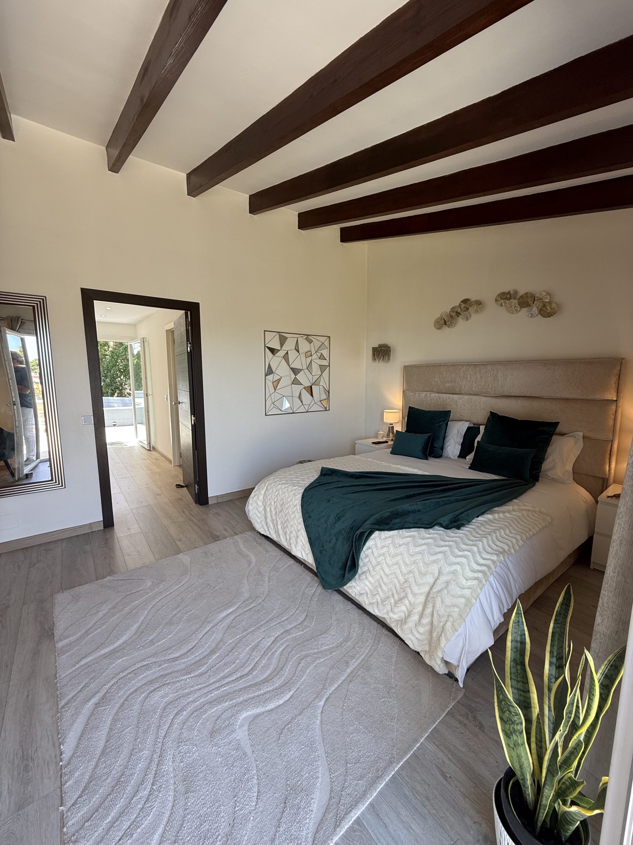 Immobilienangebot - Mallorca (Sol de Mallorca) - Alle - Freistehende Villa mit Erweiterungspotenzial in Sol de Mallorca – ruhige Lage nahe traumhafter Buchten