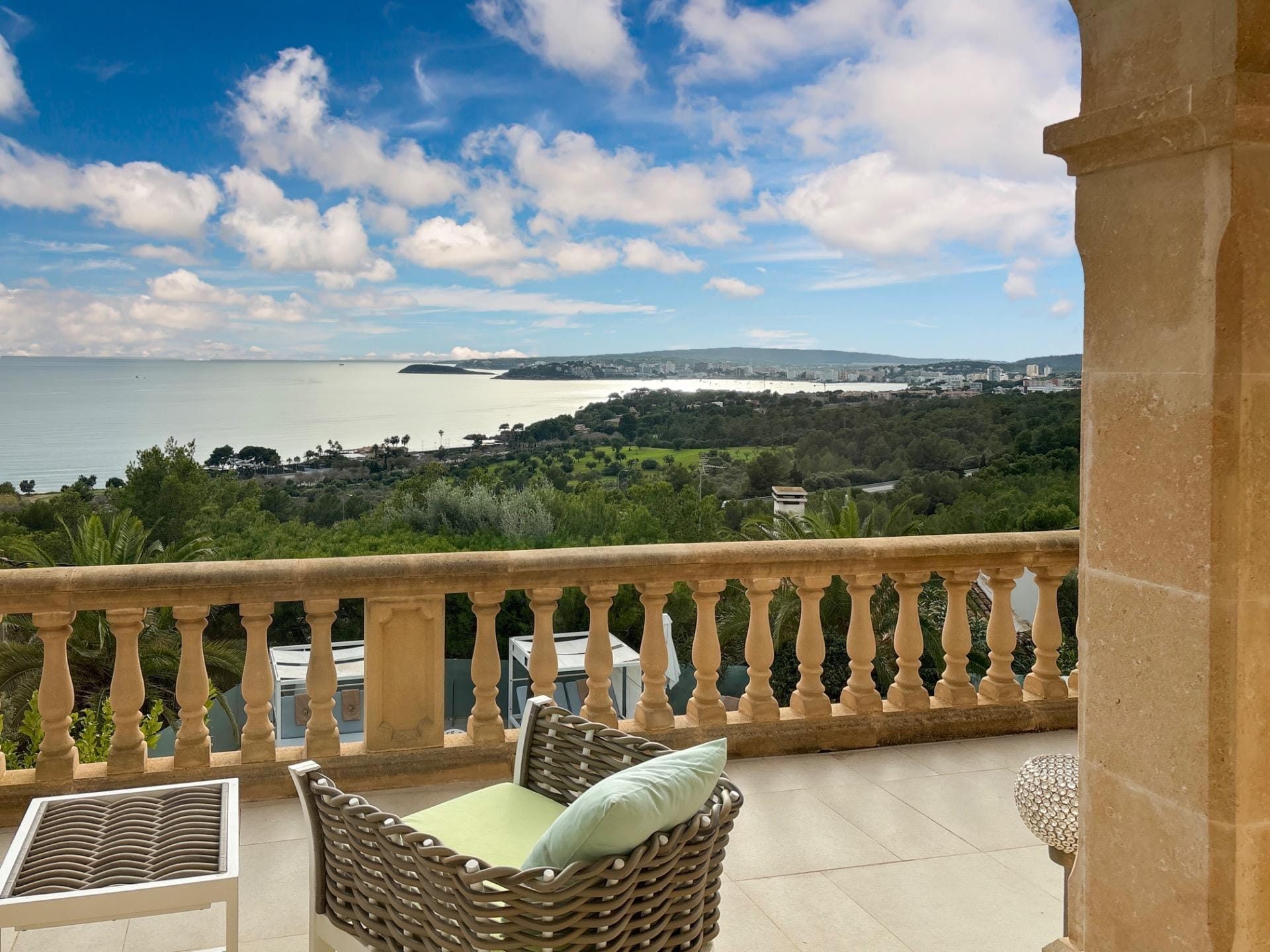 Immobilienangebot - Mallorca (Costa d`en Blanes) - Alle - Exklusive Villa mit Meerblick und Ferienvermietungslizenz in Costa d’en Blanes