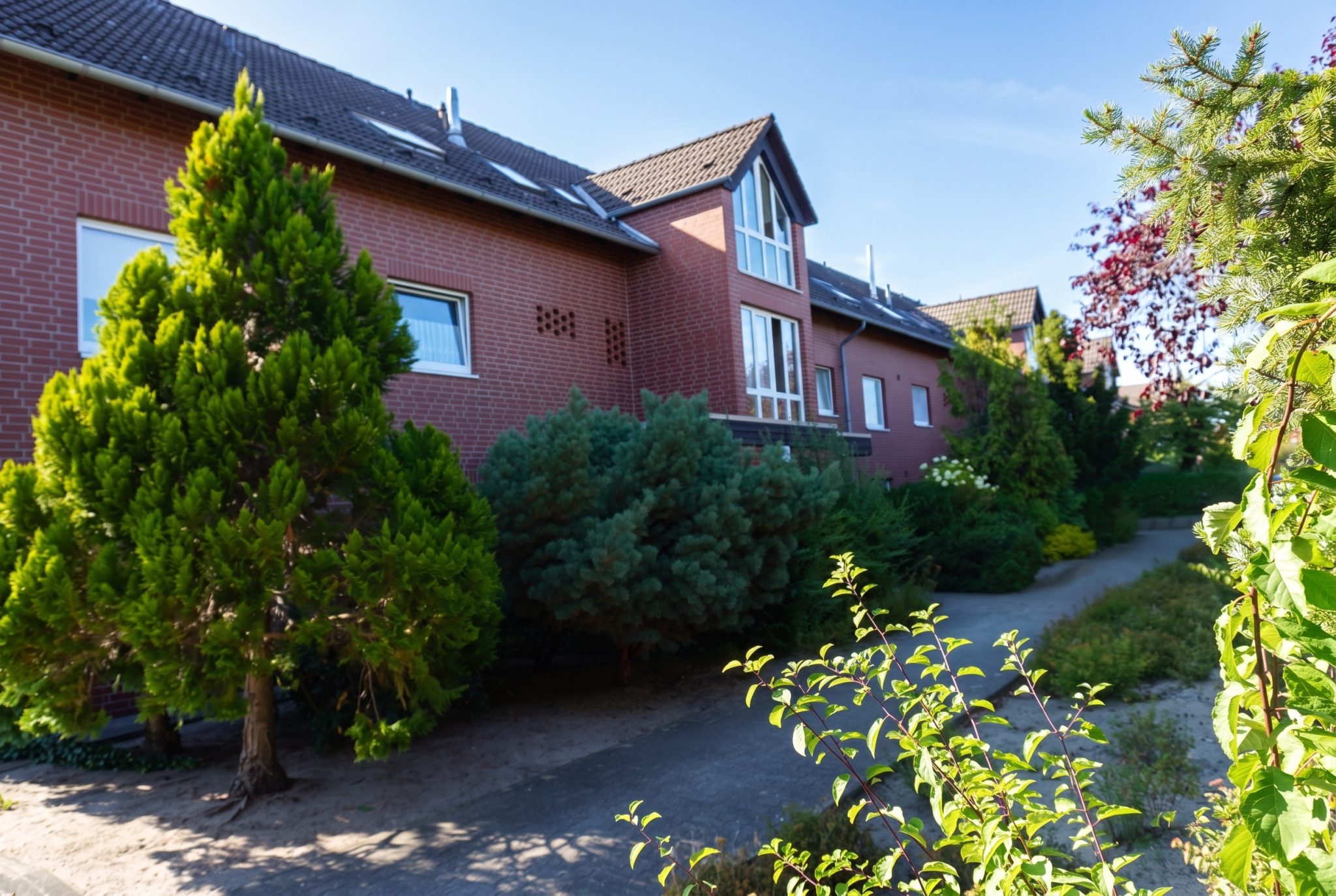 1LangHausfront%20-%20v2%20%281%29 Immobilienangebot - Gifhorn - Alle - Solide Investmentchance in Gifhorn - vollvermietetes Mehrfamilienhaus mit stabilen Mieteinnahmen