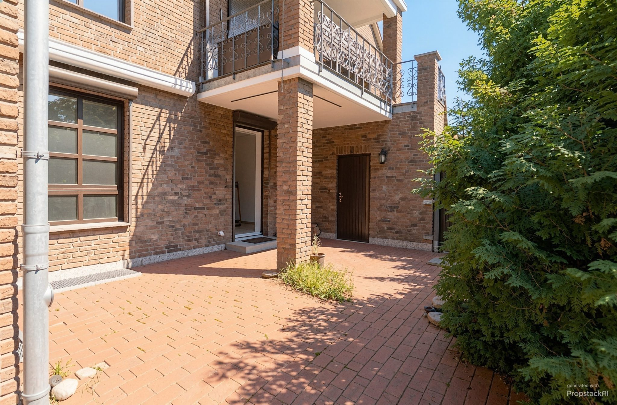 Immobilienangebot - Hannover - Alle - Seltene Gelegenheit in Bothfeld –  großzügige 5-Zimmer-Wohnung mit zwei Terrassen in ruhiger Lage