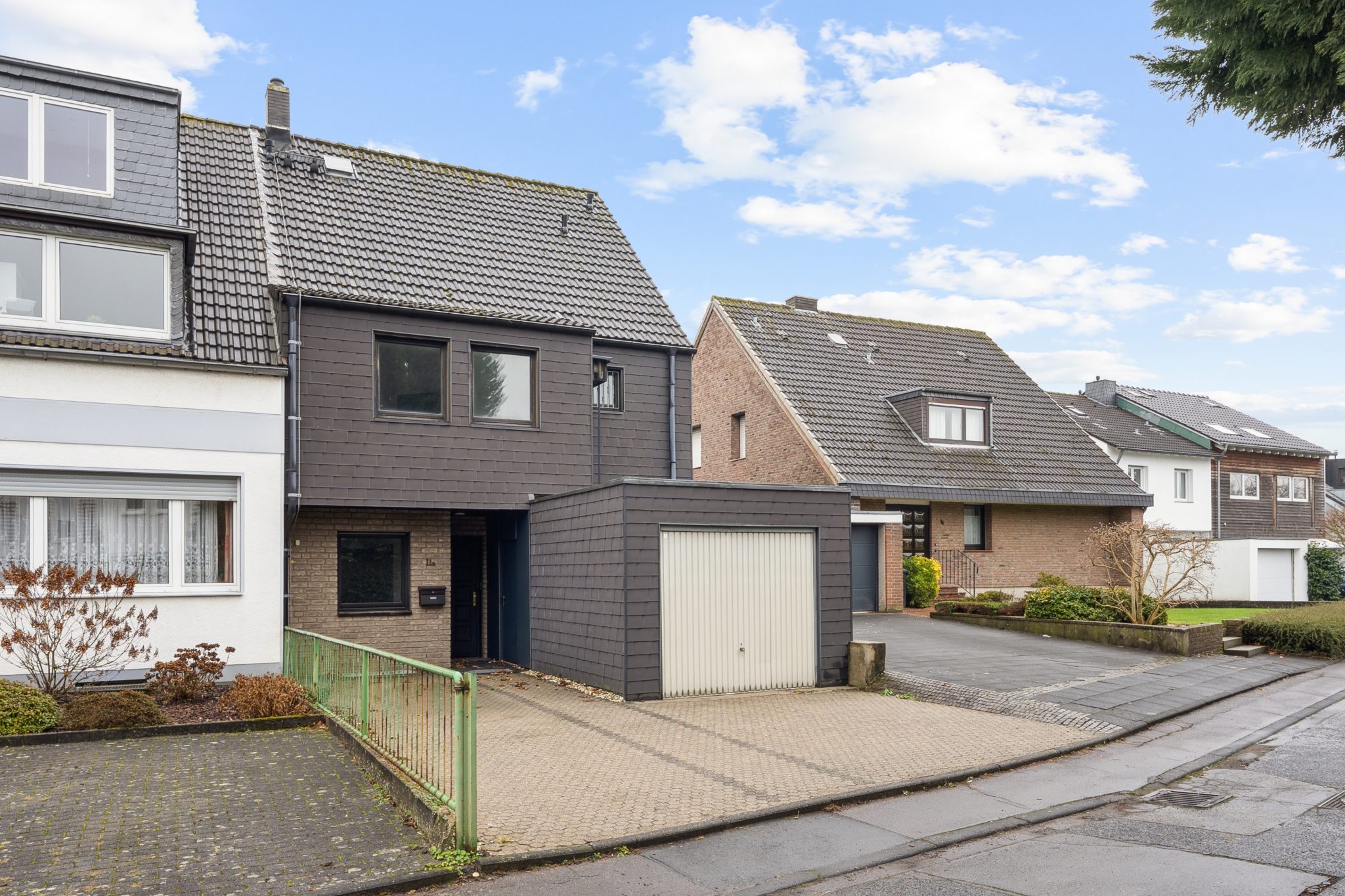 000KurzAußenansicht Immobilienangebot - Köln - Alle - Ruhige Wohnlage mit hoher Lebensqualität in Köln-Widdersdorf