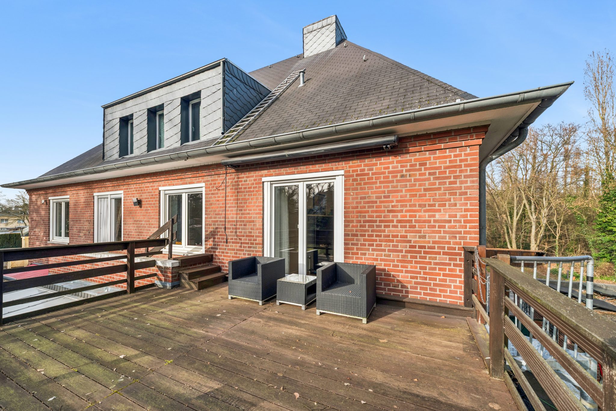 Immobilienangebot - Hürth - Alle - Repräsentative denkmalgeschützte Villa – historisches Direktorenhaus von 1929