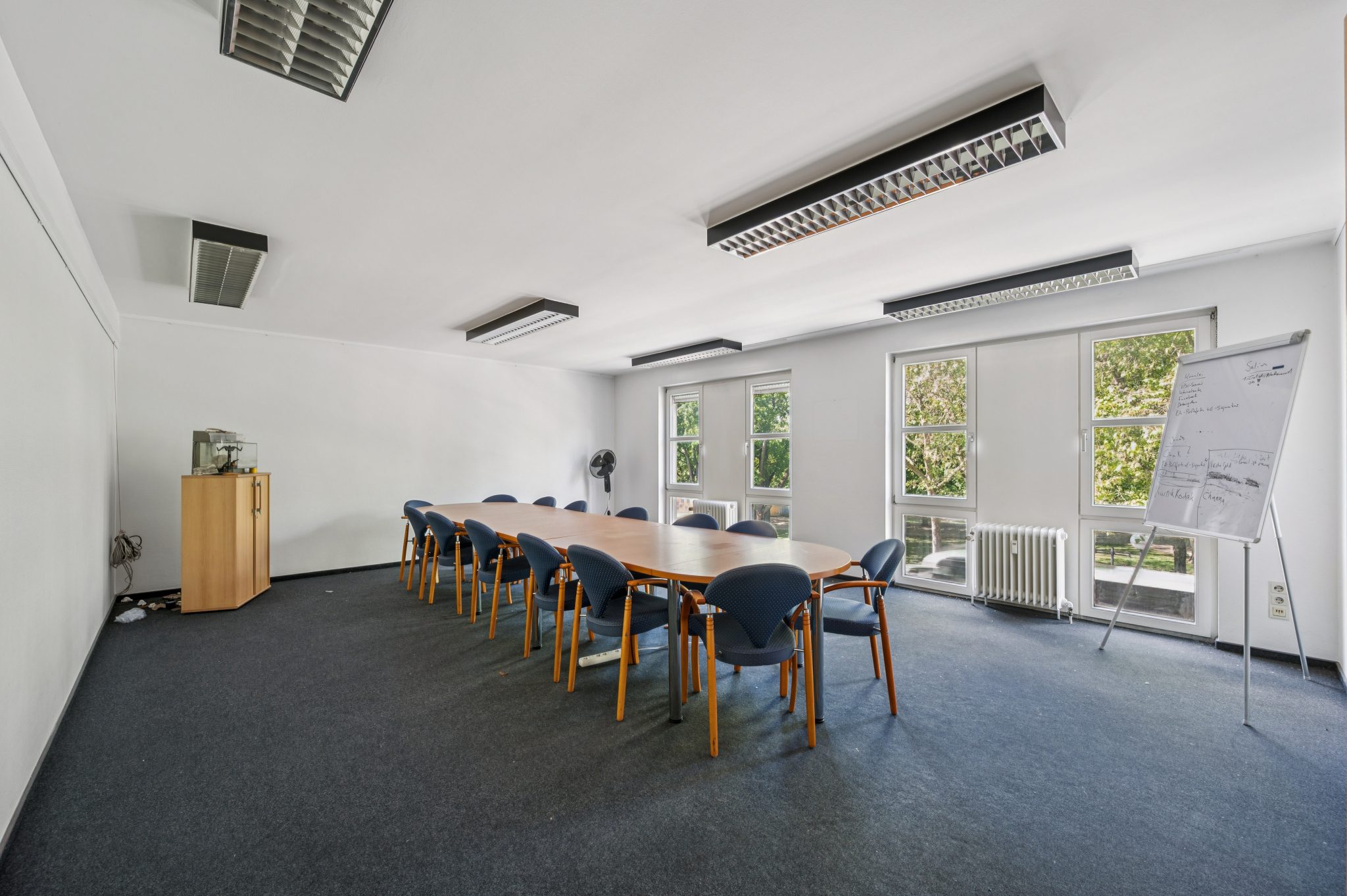 Immobilienangebot - Bonn - Alle - Exklusive Gewerbeeinheit mit drei TG-Plätzen in erstklassiger Lage von Bonn – direkt am Hofgarten