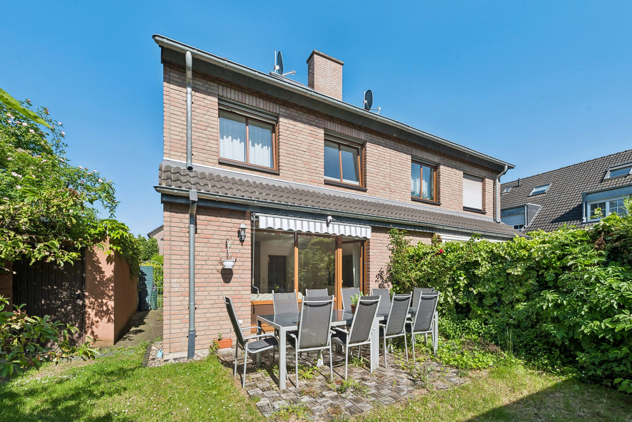 Immobilienangebot - Wesseling - Alle - Junge Doppelhaushälfte in gefragter Lage von Wesseling