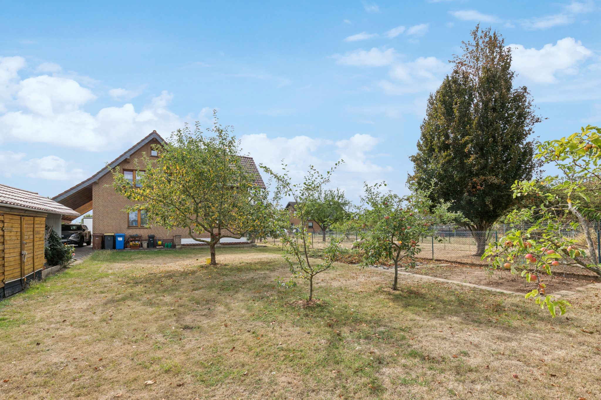 Immobilienangebot - Zülpich - Alle - Großzügiges, freistehendes Massivhaus mit großem Grundstück und vielseitigem Nutzungspotenzial