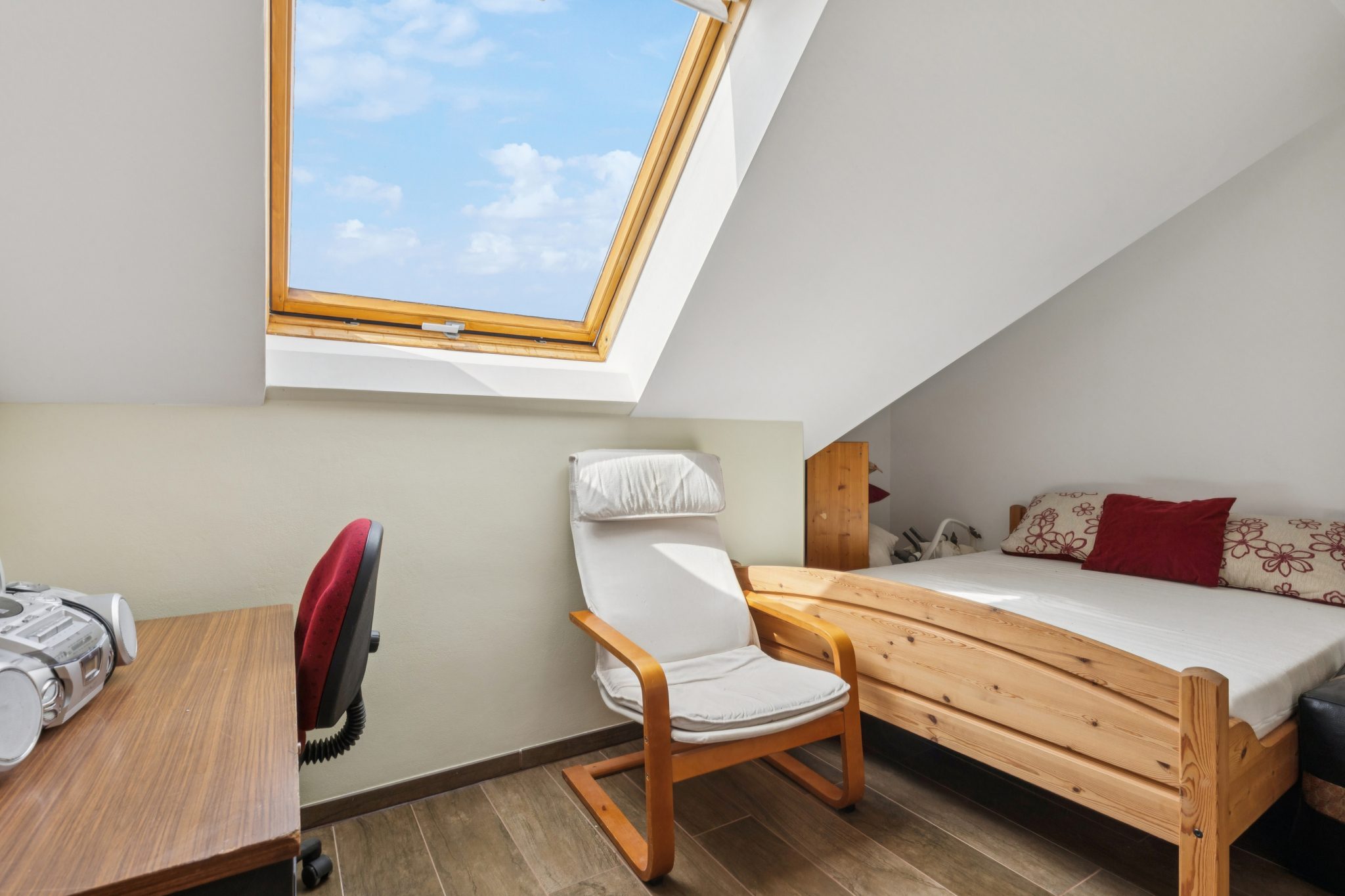 Immobilienangebot - Zülpich - Alle - Großzügiges, freistehendes Massivhaus mit großem Grundstück und vielseitigem Nutzungspotenzial