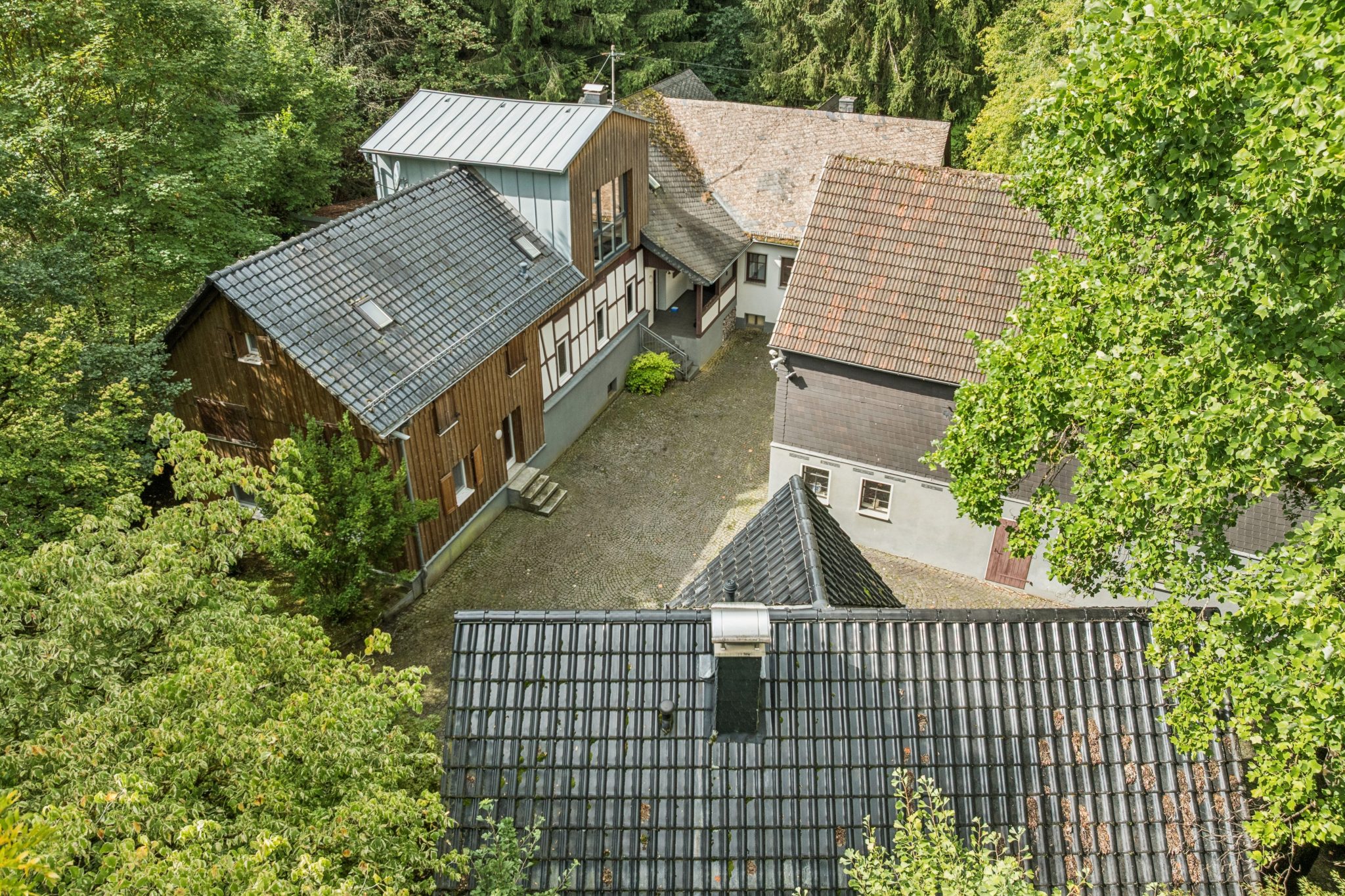 Immobilienangebot - Helmeroth - Alle - Wo Geschichte auf Zukunft trifft – Ihr ganz besonderer Lebensort