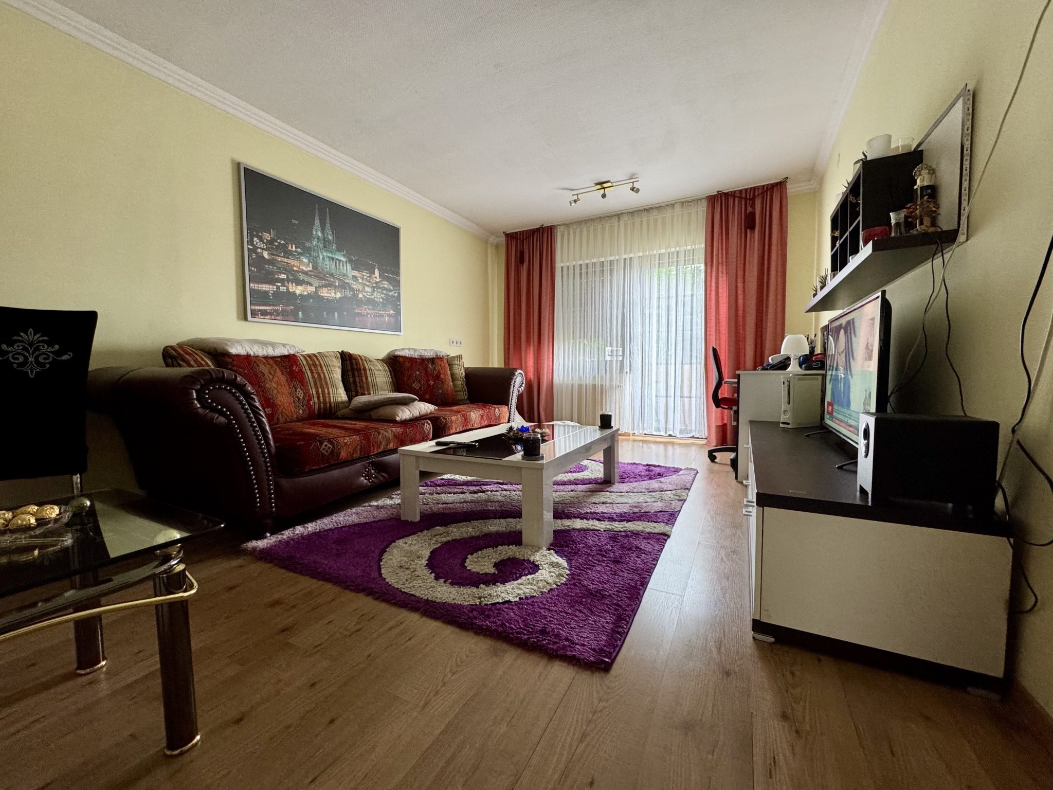 Immobilienangebot - Euskirchen - Alle - Mehrfamilienhaus mit toller Rendite, Zentrale Lage und hohe Mieteinnahme
