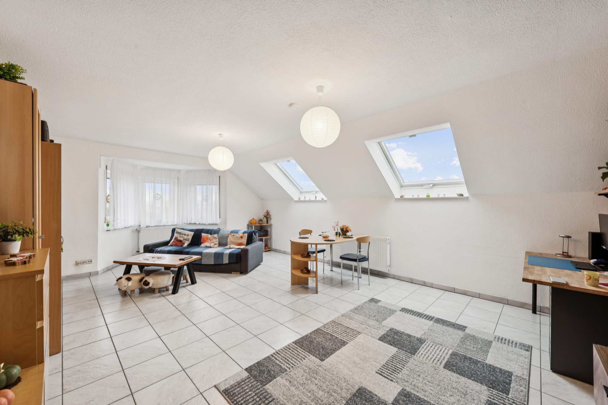 Immobilienangebot - Weilerswist - Alle - Attraktives 5-Familienhaus in Weilerswist-Vernich – voll vermietet, 5,5 % Rendite