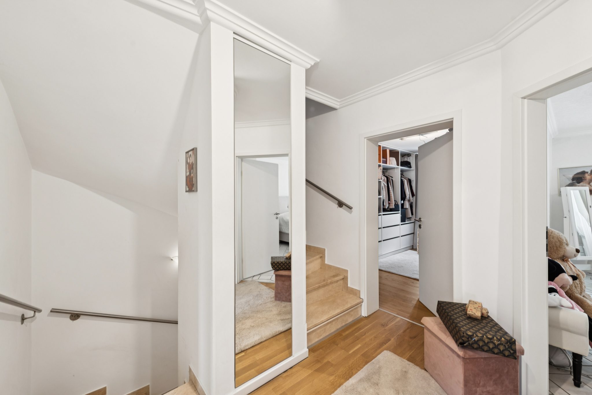 Immobilienangebot - Köln - Alle - Einziehen & Wohlfühlen – Stilvolle Doppelhaushälfte mit Terrasse und Kamin