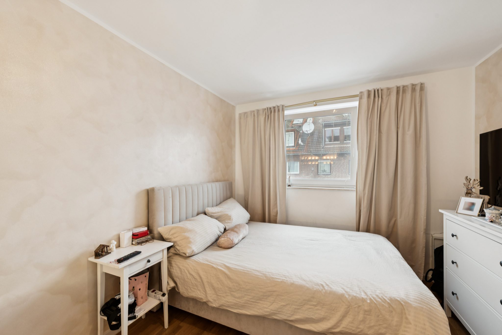 Immobilienangebot - Köln - Alle - Einziehen & Wohlfühlen – Stilvolle Doppelhaushälfte mit Terrasse und Kamin