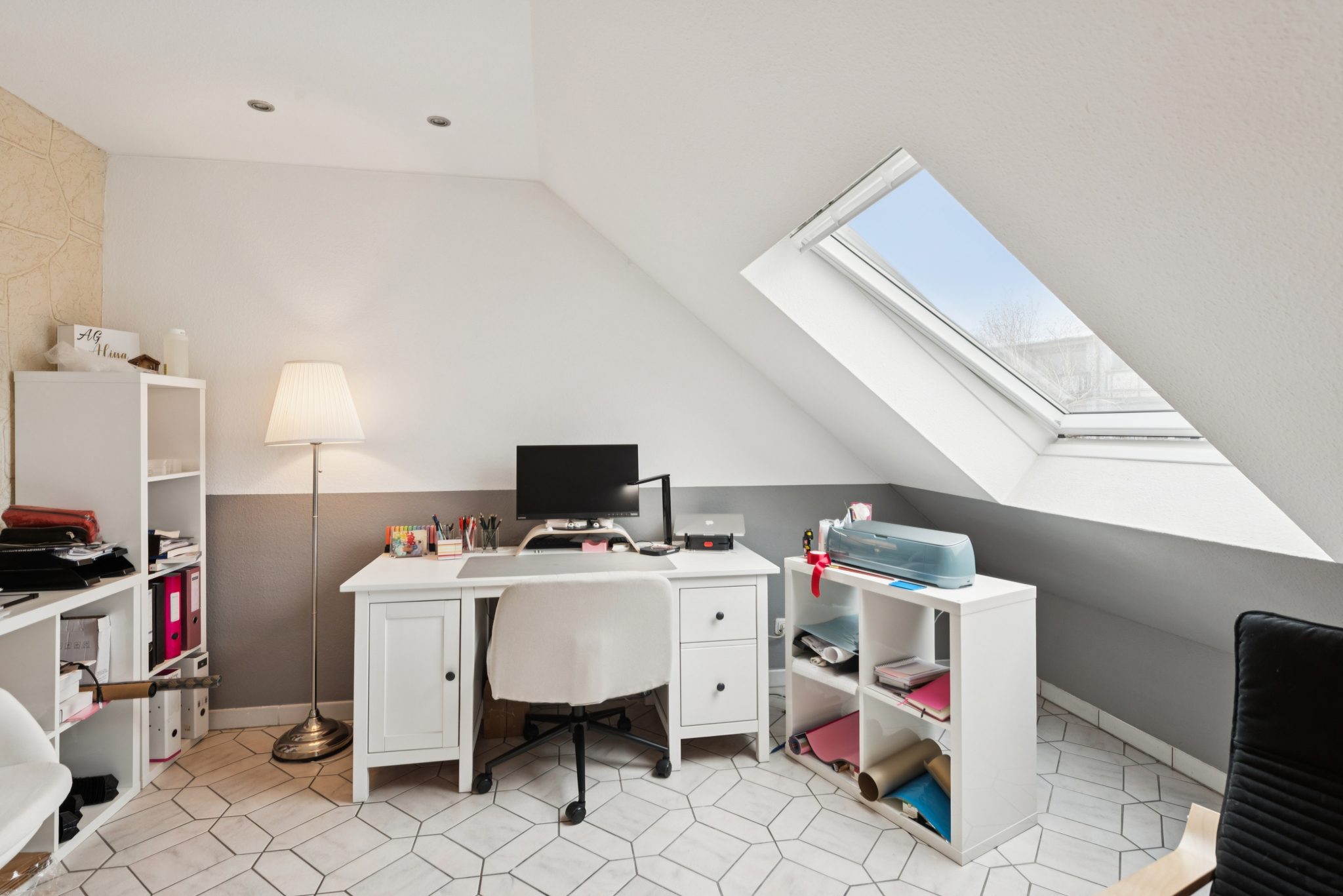 Immobilienangebot - Köln - Alle - Einziehen & Wohlfühlen – Stilvolle Doppelhaushälfte mit Terrasse und Kamin