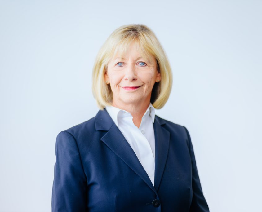 Cornelia Schairer Am Buschkamp Immobilien +++ Foto: Besim Mazhiqi