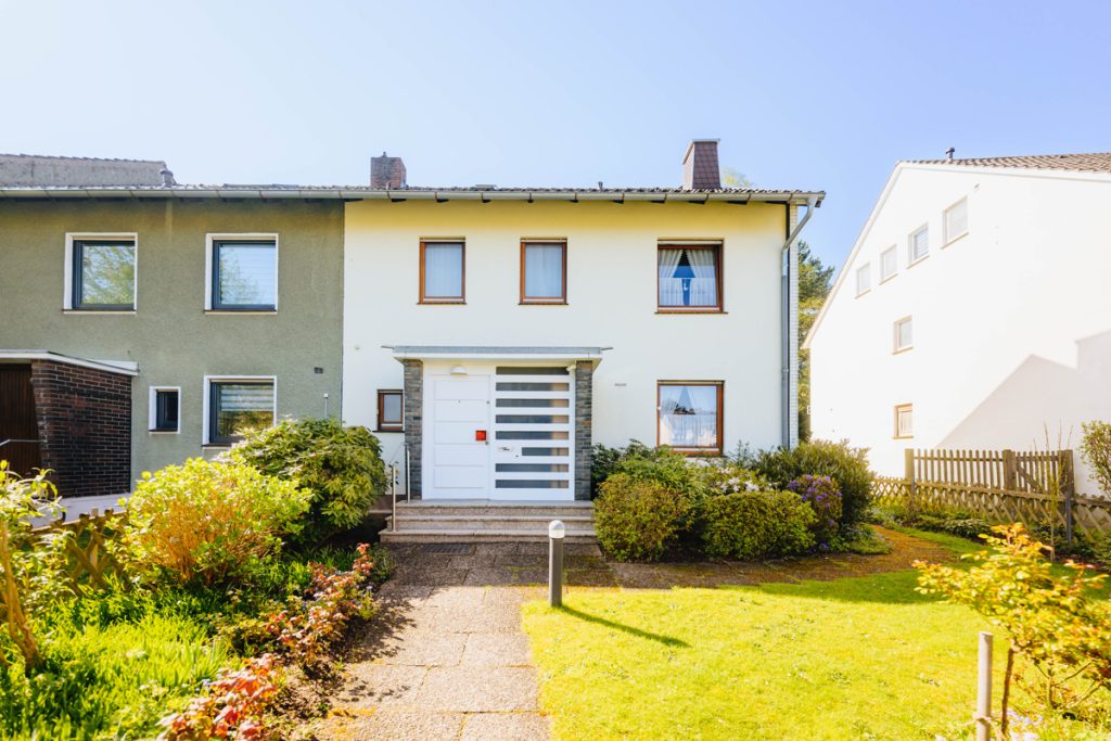 Immobilienangebot - Bielefeld - Alle - Eine Immobilie fürs Leben!
Reihenendhaus mit Garage