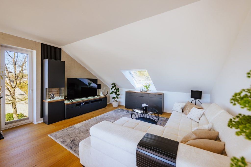 Immobilienangebot - BI-Senne - Alle - Penthouse Feeling - einmalige 4-Zi.-Eigentumswohnung