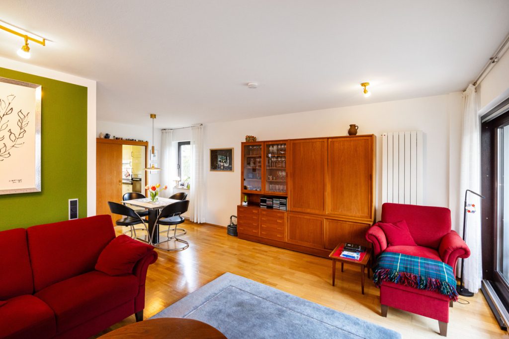 Immobilienangebot - Großdornberg - Alle - Wohnkomfort auf drei Ebenen: Gepflegtes Reihenendhaus in beliebter Lage!