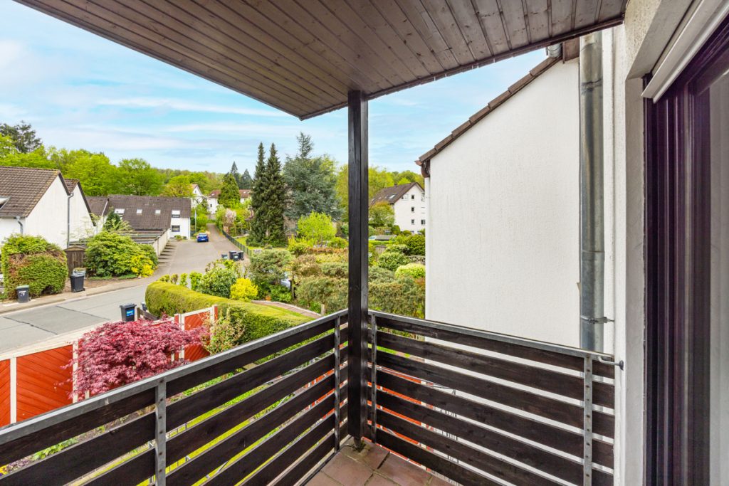 Immobilienangebot - Großdornberg - Alle - Wohnkomfort auf drei Ebenen: Gepflegtes Reihenendhaus in beliebter Lage!