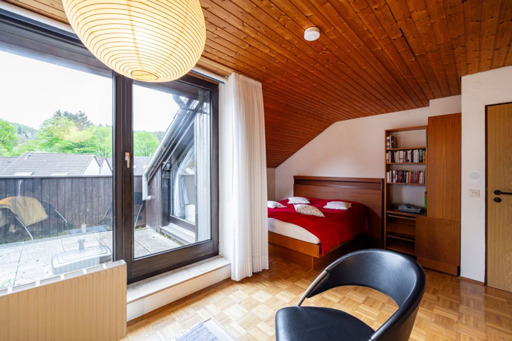 Immobilienangebot - Großdornberg - Alle - Wohnkomfort auf drei Ebenen: Gepflegtes Reihenendhaus in beliebter Lage!
