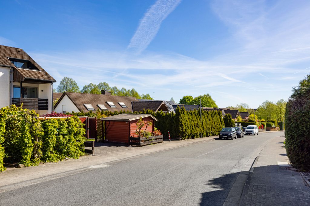 Immobilienangebot - Großdornberg - Alle - Wohnkomfort auf drei Ebenen: Gepflegtes Reihenendhaus in beliebter Lage!