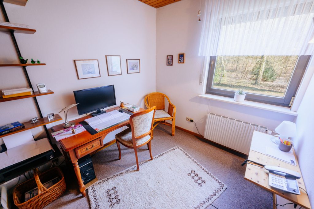 Immobilienangebot - Bielefeld - Alle - Attraktives Angebot! Reihenendhaus mit Garage