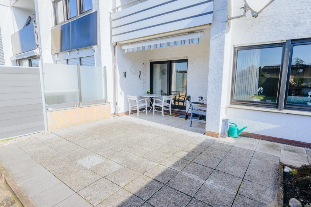 Immobilienangebot - Bielefeld - Alle - Attraktives Angebot! Reihenendhaus mit Garage