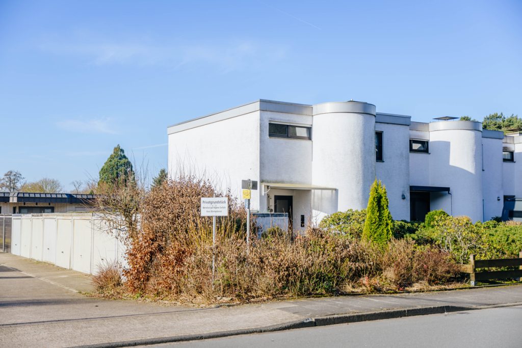 Immobilienangebot - Bielefeld - Alle - Attraktives Angebot! Reihenendhaus mit Garage