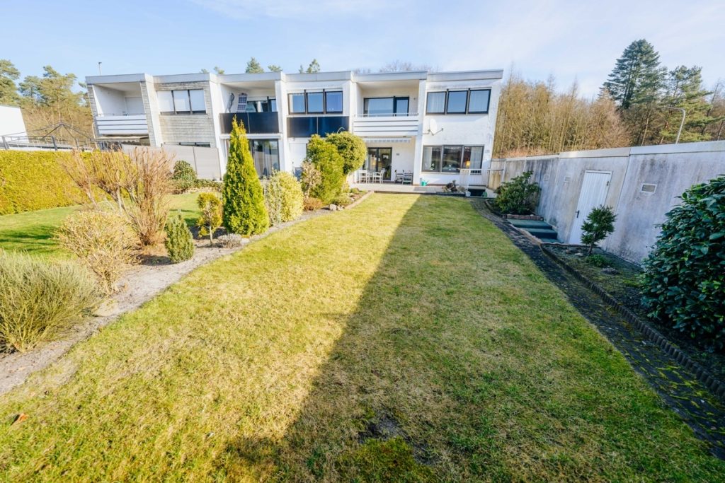 Immobilienangebot - Bielefeld - Alle - Attraktives Angebot! Reihenendhaus mit Garage