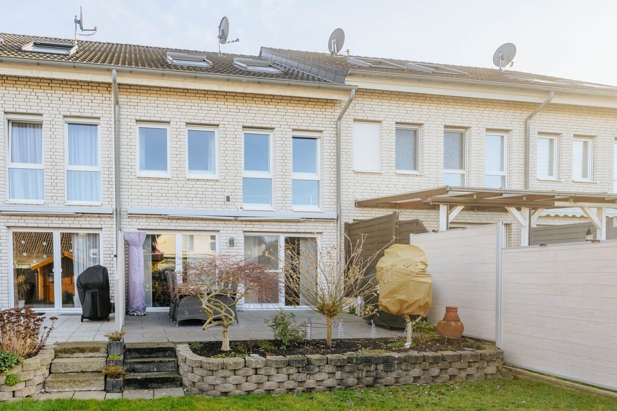 Ansicht Immobilienangebot - BI-Stieghorst - Alle - Raumwunder mit über 140m² Fläche!
Junges Reihenmittelhaus mit guter Energieeffizienz