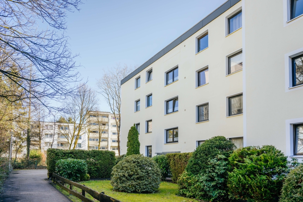Immobilienangebot - Oerlinghausen - Alle - Immobilienstart: Einzug oder Invest!
Sehr gepflegte Wohnanlage, guter Grundriss