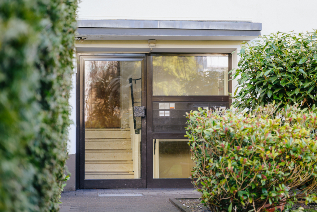 Immobilienangebot - Oerlinghausen - Alle - Immobilienstart: Einzug oder Invest!
Sehr gepflegte Wohnanlage, guter Grundriss
