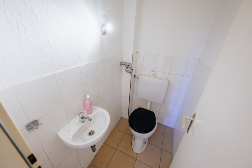 Immobilienangebot - Oerlinghausen - Alle - Immobilienstart: Einzug oder Invest!
Sehr gepflegte Wohnanlage, guter Grundriss