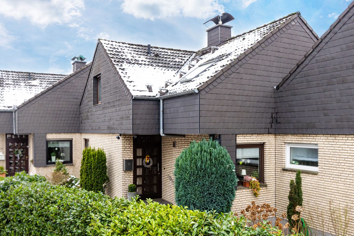 Immobilienangebot - BI - Brackwede - Alle - Perfekt gepflegtes Reihenmittelhaus mit hochwertiger Ausstattung und Wohlfühlambiente