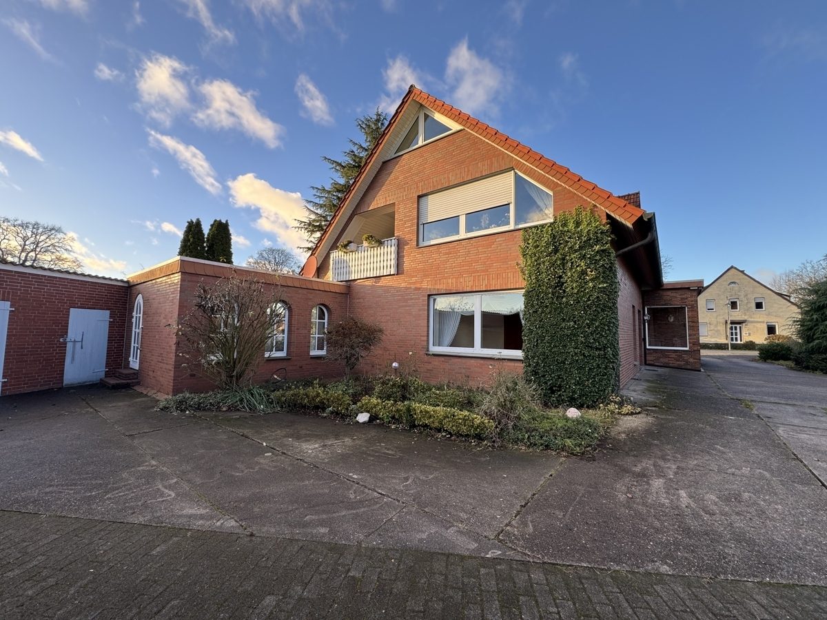 Immobilienangebot - GT-Friedrichsdorf - Alle - Großzügig und zeitgemäß!
Erdgeschosswohnung mit Garage