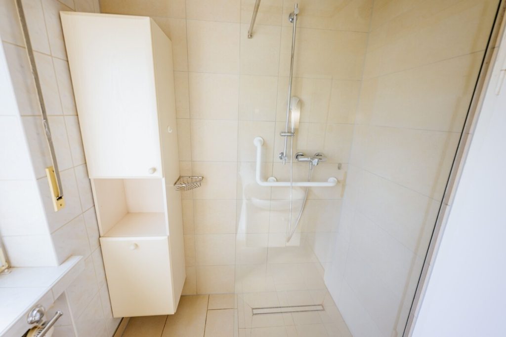 Immobilienangebot - Bi-Sennestadt - Alle - Ruhe, Platz und Potenzial - Reihenmittelhaus mit zwei Wohneinheiten