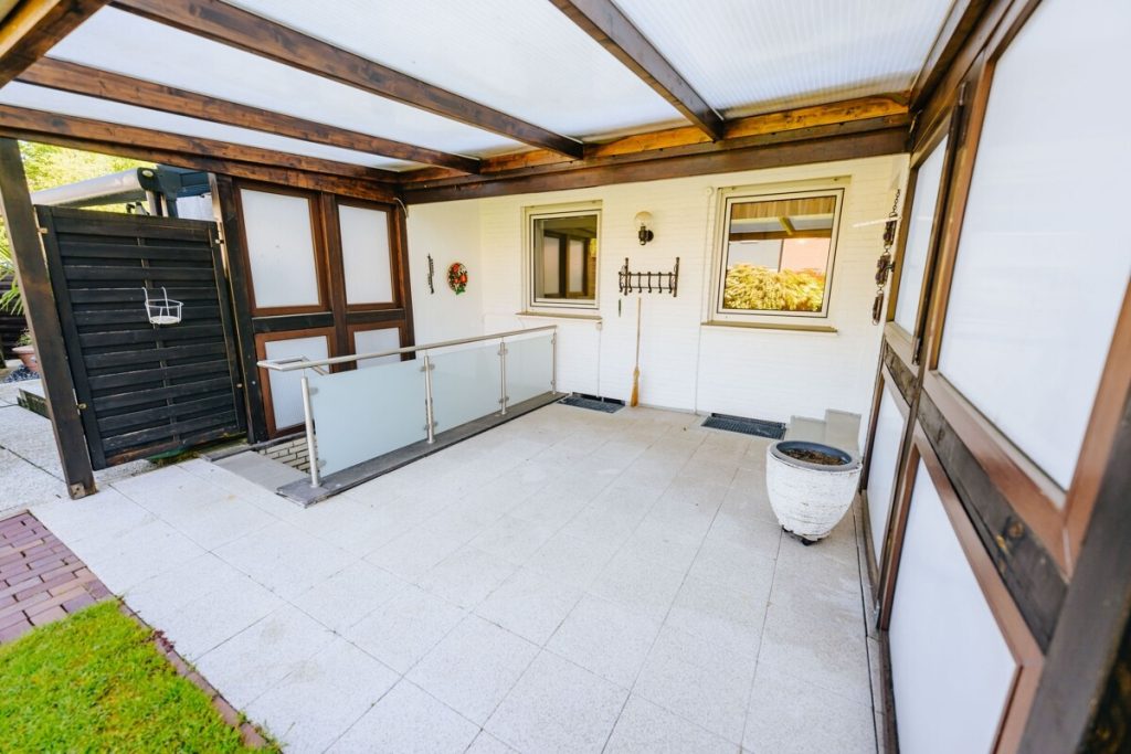 Immobilienangebot - Bi-Sennestadt - Alle - Ruhe, Platz und Potenzial - Reihenmittelhaus mit zwei Wohneinheiten