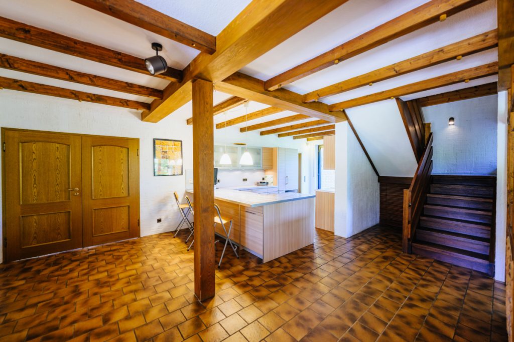 Immobilienangebot - BI-Sennestadt - Alle - Perfekt für die Familie!
Großzügiges Einfamilienhaus auf tollem Grundstück