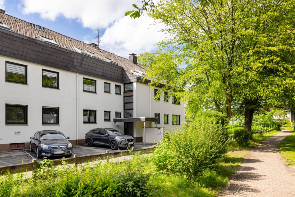 Immobilienangebot - Bielefeld / Sennestadt - Alle - Architektur die begeistert! 4-Zi.- Eigentumswohnung mit Garage & Einbauküche