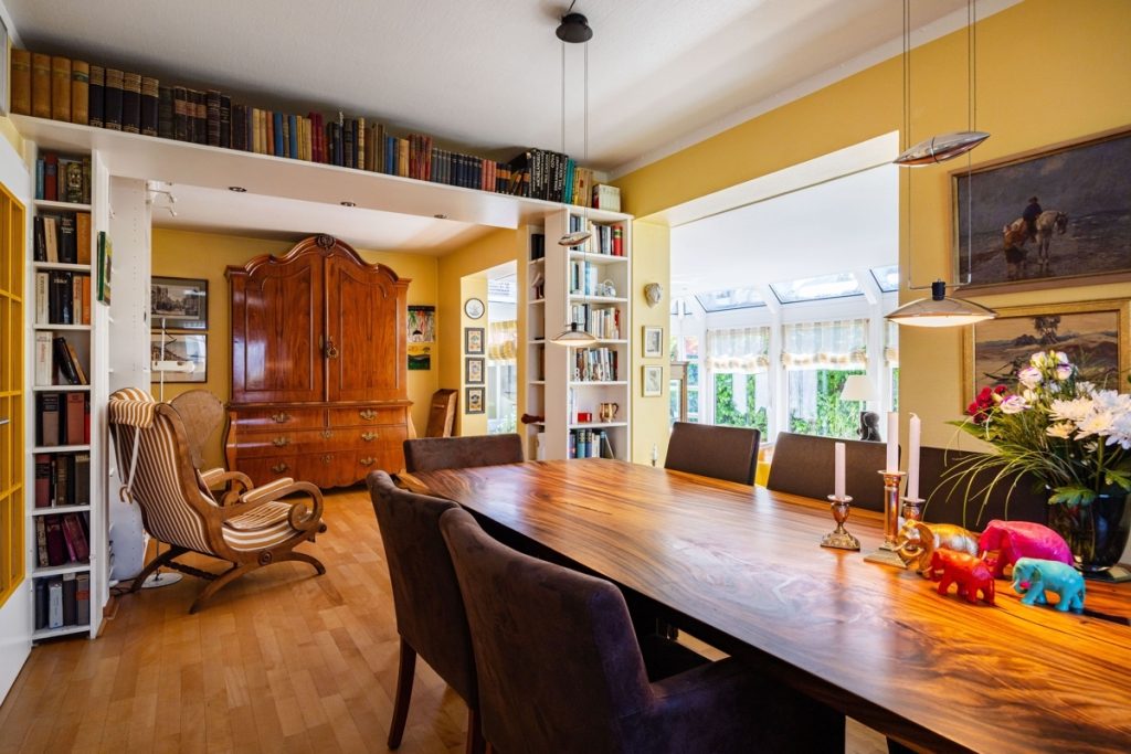 Immobilienangebot - Bielefeld-Brackwede - Alle - Charmant, gemütlich, besonders – ein Haus mit Charakter