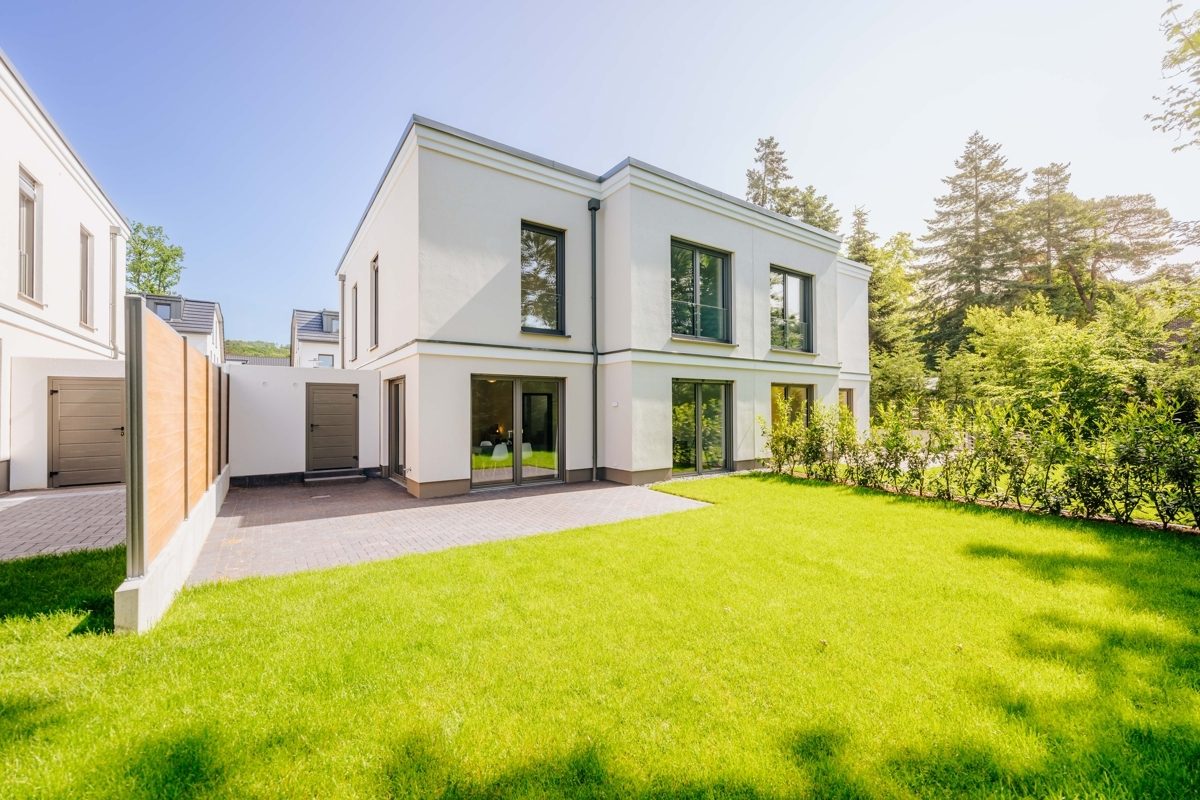 Immobilienangebot - Bielefeld - Alle - Stylisch wohnen, nachhaltig leben! 
KFW 40 EE Familienhaus mit Garage
