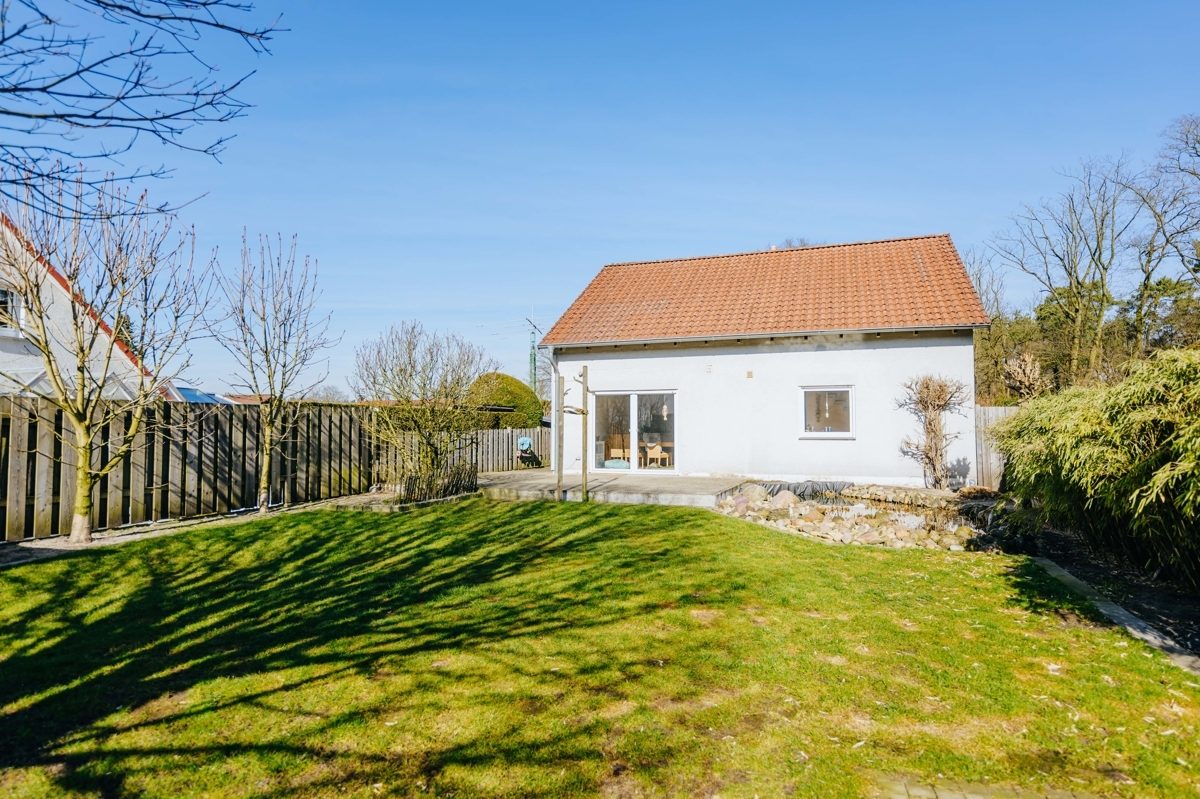 Immobilienangebot - BI-Senne - Alle - Jung, modern, tolle Aufteilung!
Ideales Familienhaus mit großer Garage