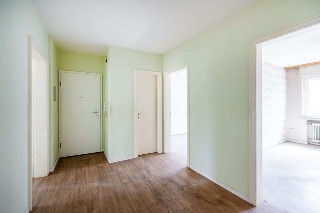 Immobilienangebot - Bielefeld / Brackwede - Alle - Packen Sie es an - 4-Zi.-Eigentumswohnung mit Loggia!
