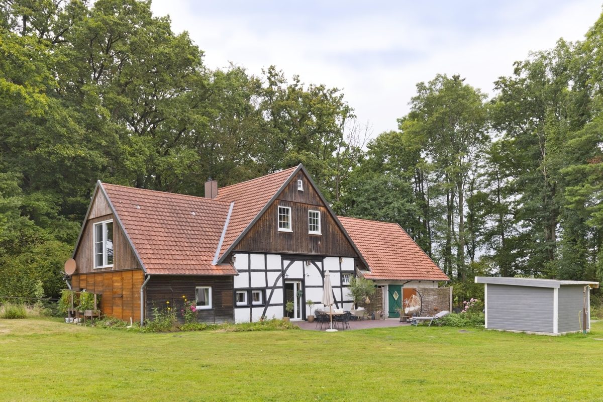 Ansicht Immobilienangebot - Stukenbrock - Alle - Naturliebhaber aufgepasst
Ländliches Anwesen mit Platz für Vierbeiner